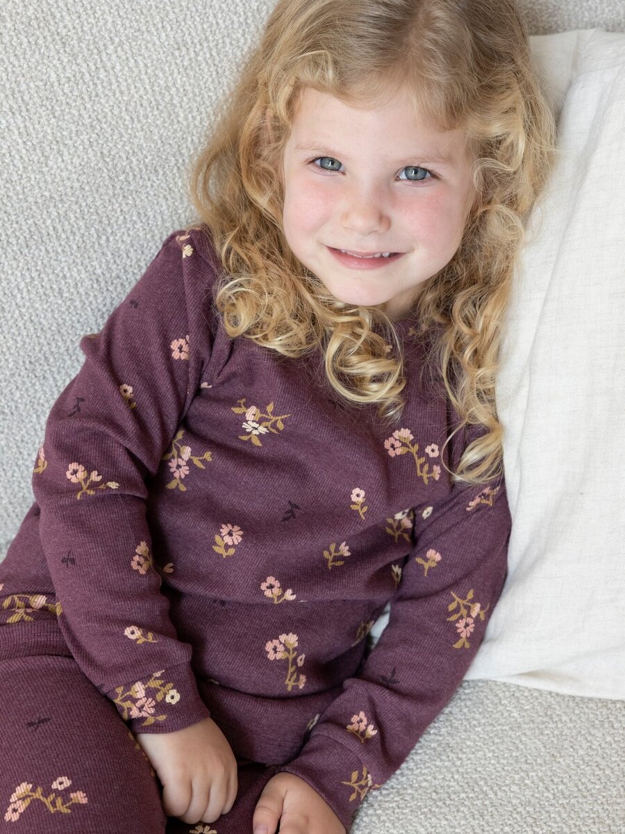 Pyjama van het merk Feetje in het Bordeaux