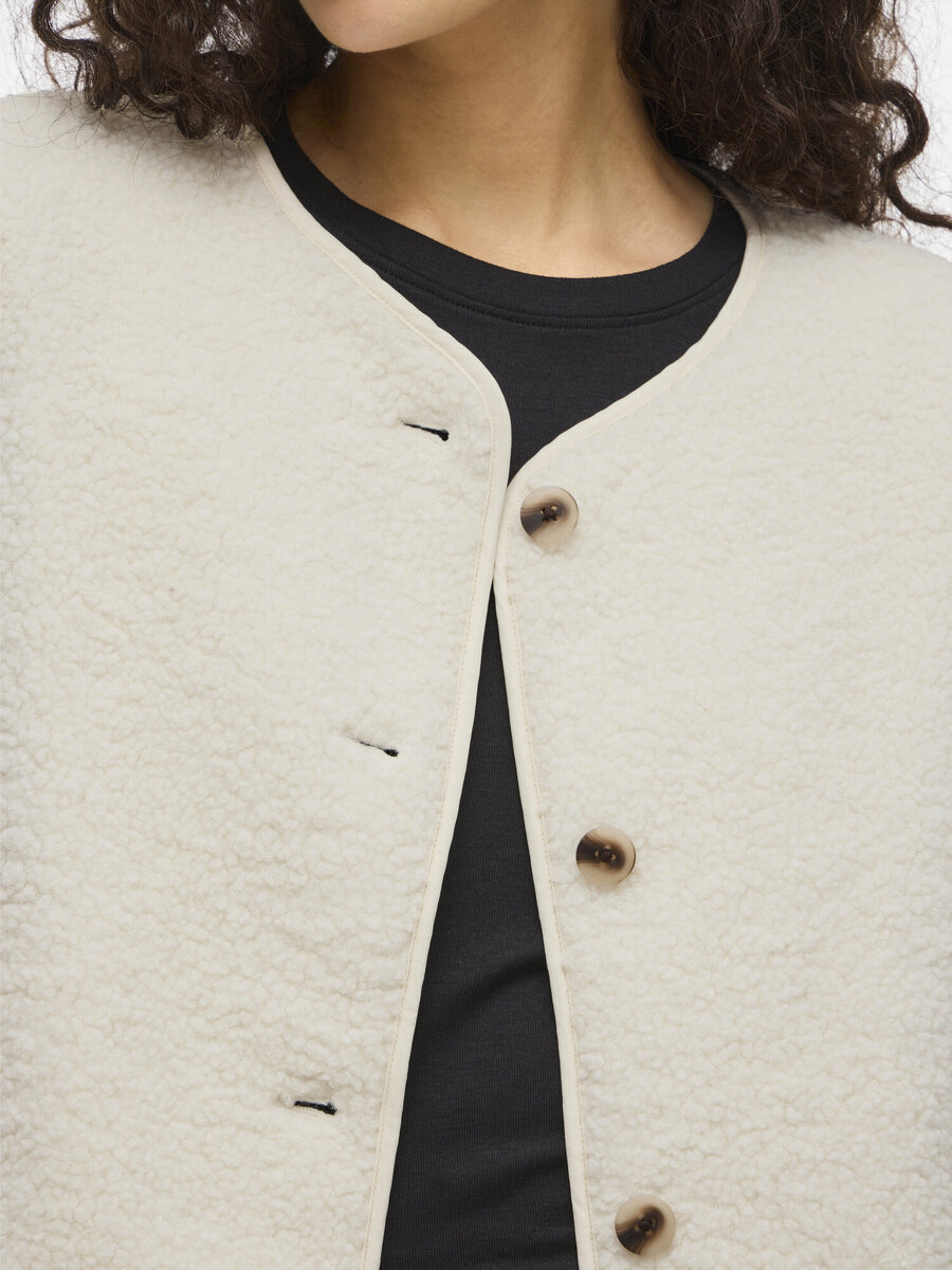 Gilet van het merk Vila in het Ecru