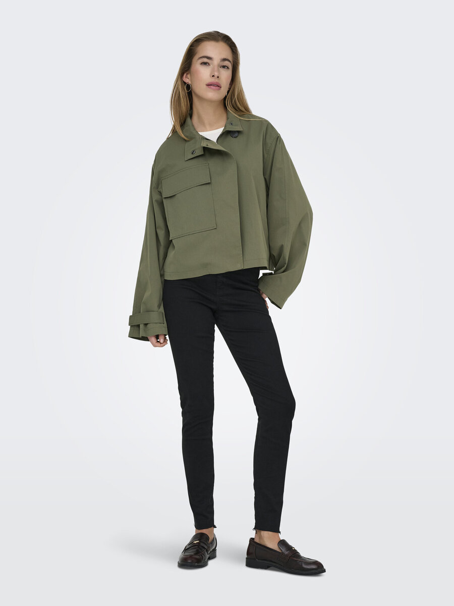 Jas van het merk Only in het Kaki