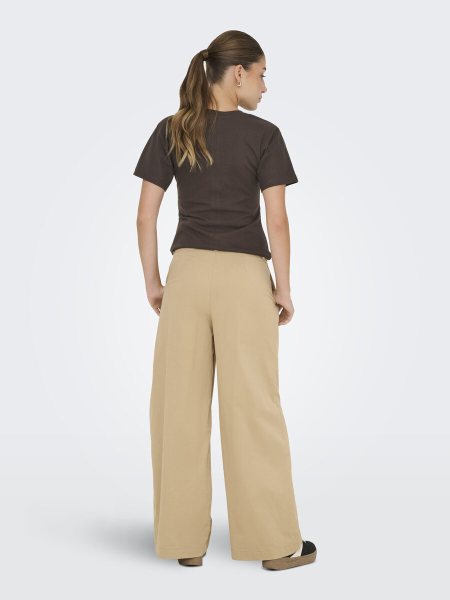 Top van het merk Only in het Bruin