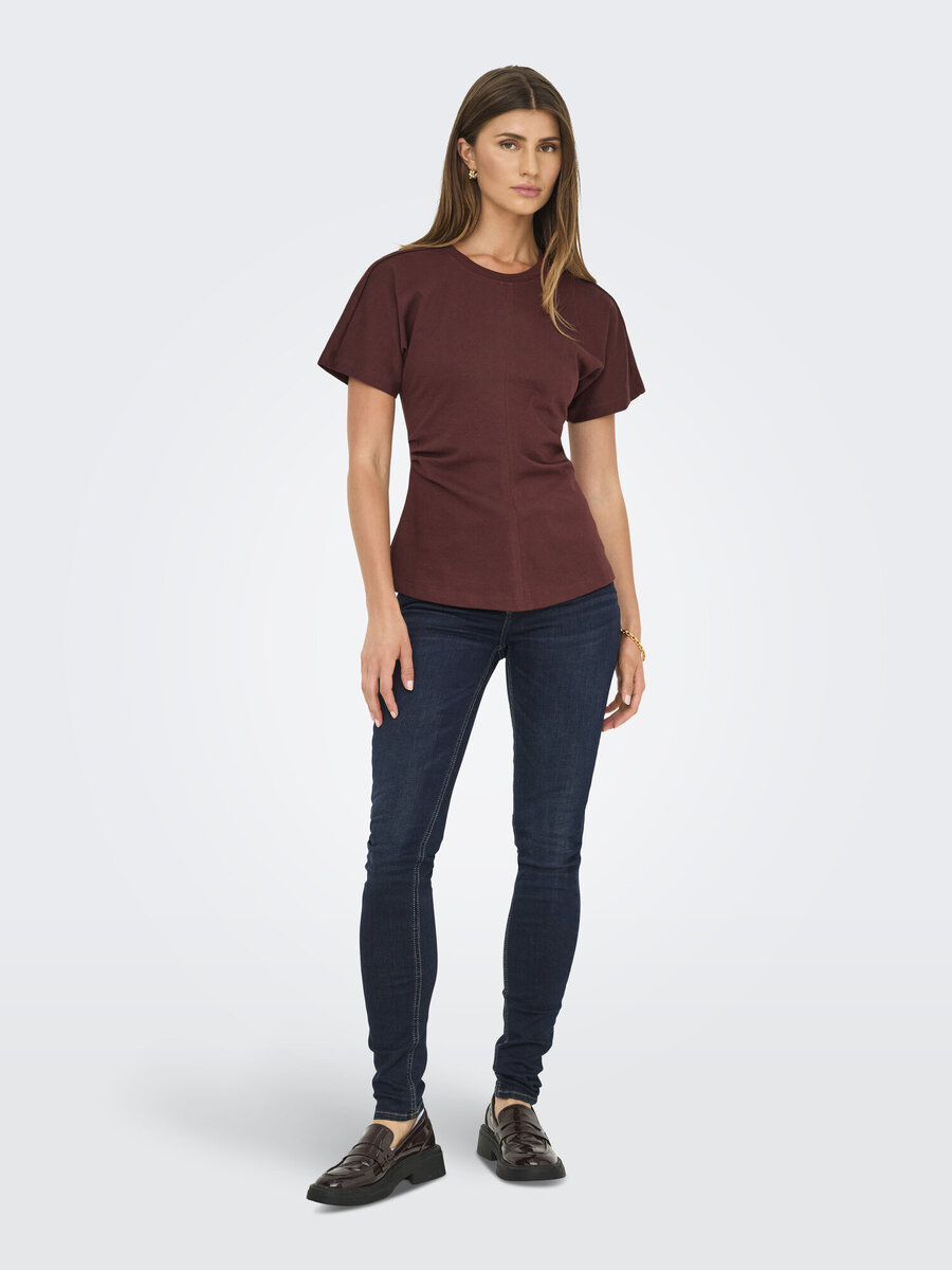 Top van het merk Only in het Bordeaux