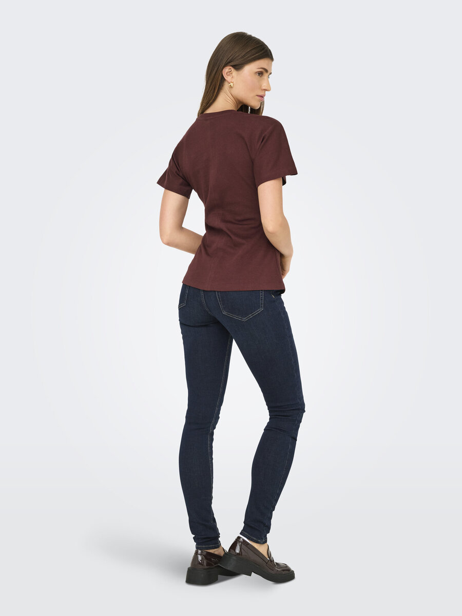 Top van het merk Only in het Bordeaux