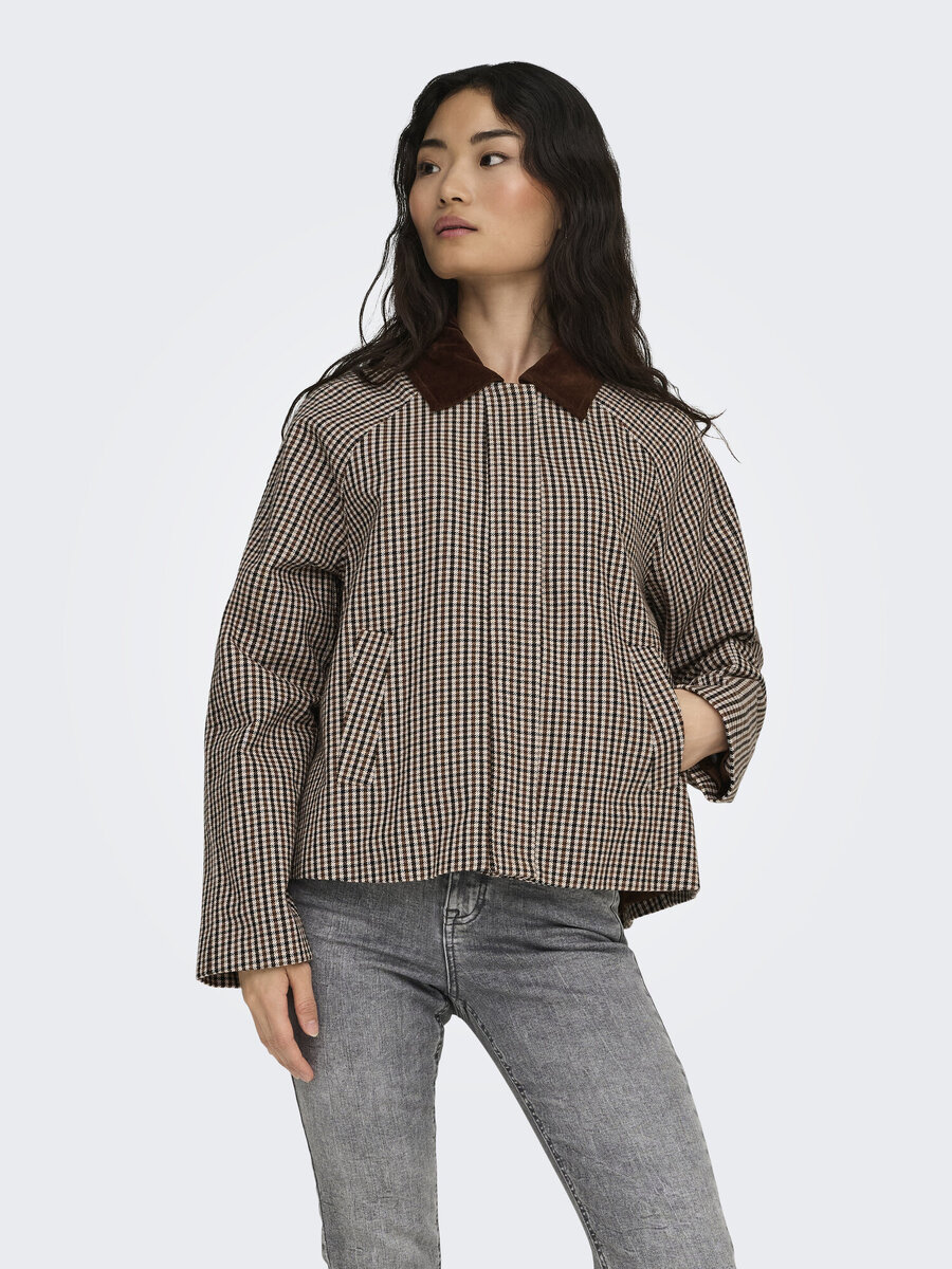 Gilet van het merk Only in het Bruin