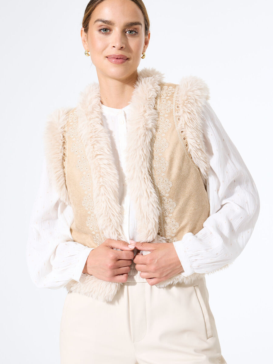 Gilet van het merk Garcia in het Beige