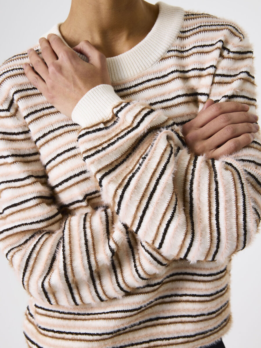 Pull van het merk Garcia in het Ecru