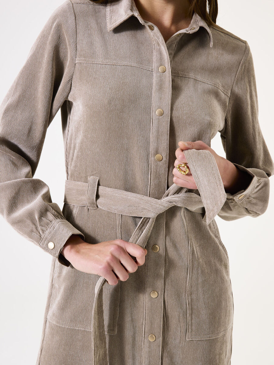 Kleed van het merk Garcia in het Beige