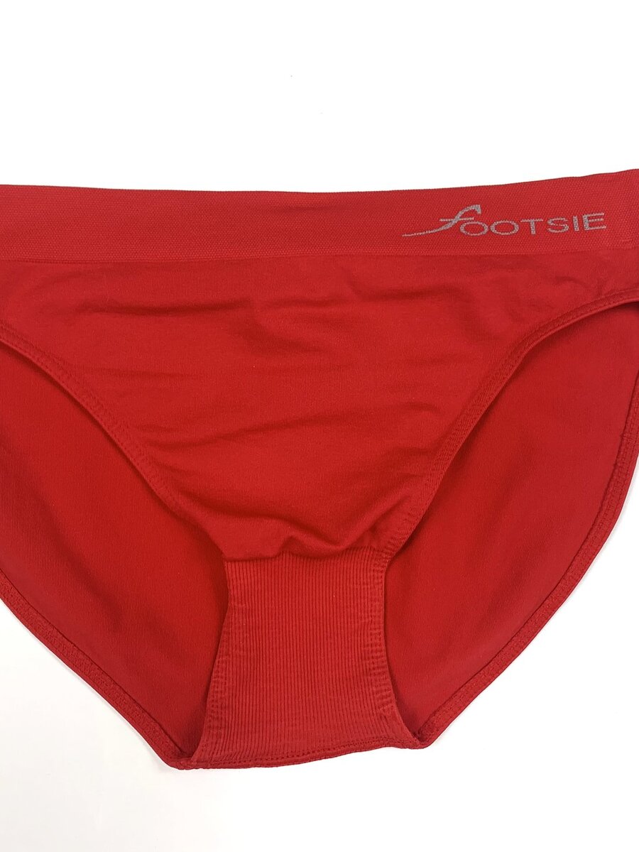 Slip van het merk Footsie in het Rood