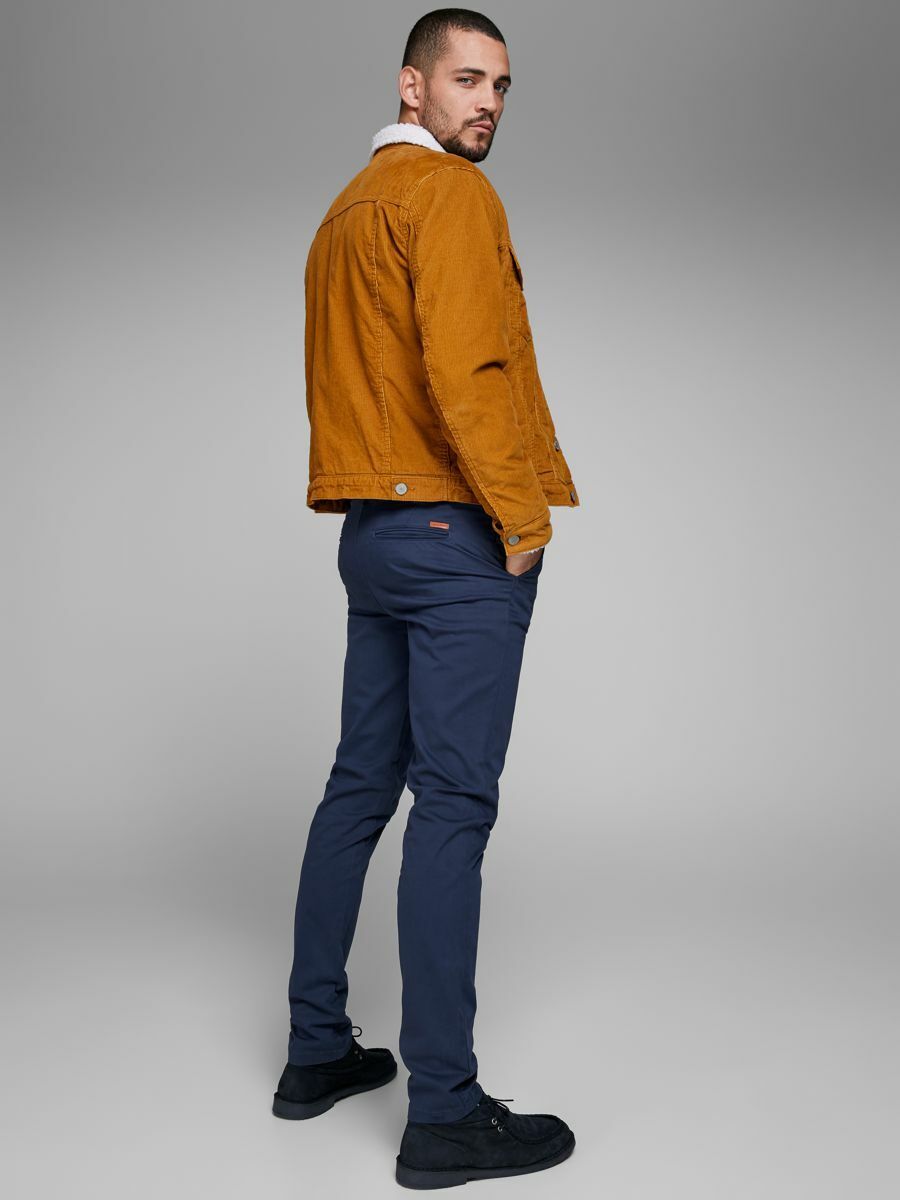 Broek van het merk Jack & Jones in het Marine