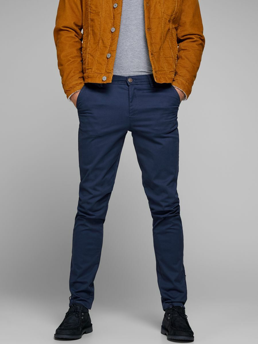 Broek van het merk Jack & Jones in het Marine