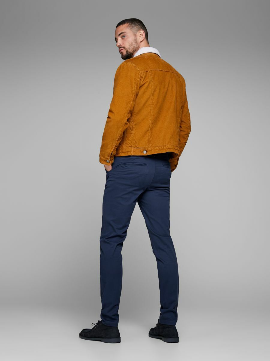 Broek van het merk Jack & Jones in het Marine
