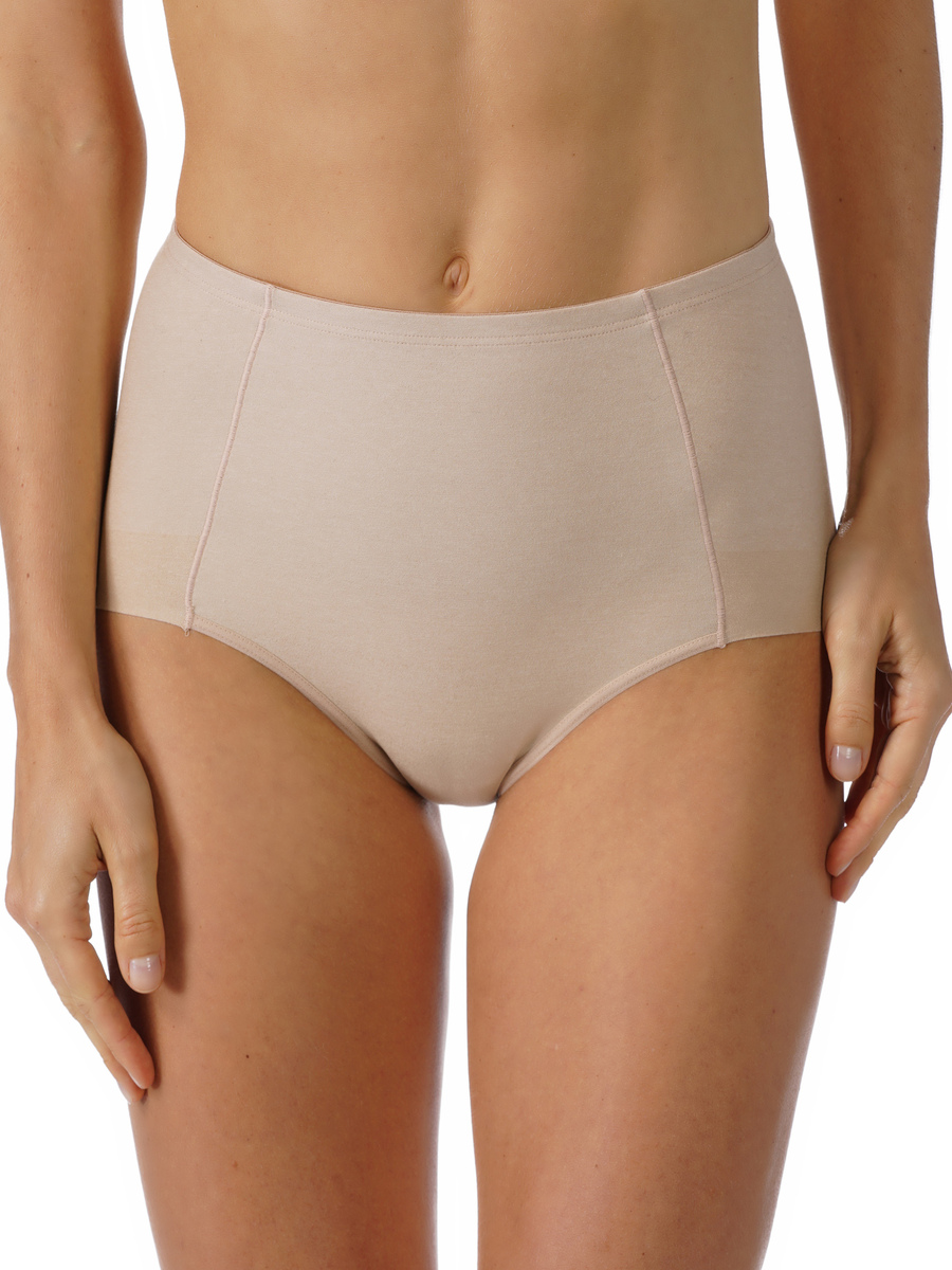 Slip van het merk Mey in het Beige