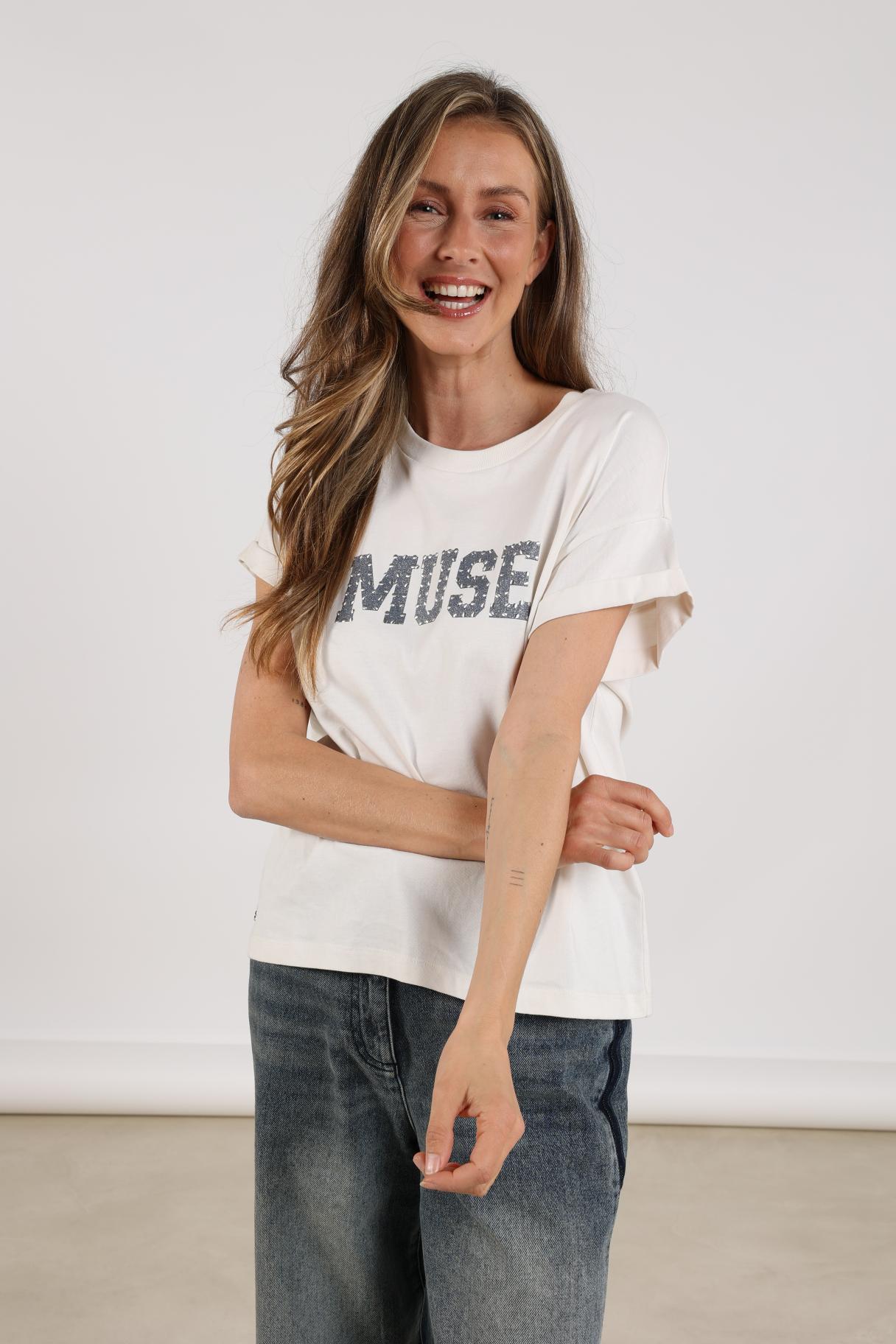 T-shirt van het merk Nukus in het Ecru